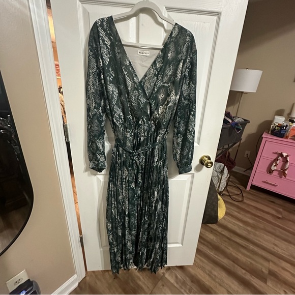 Python print maxidress - Picture 4 of 4